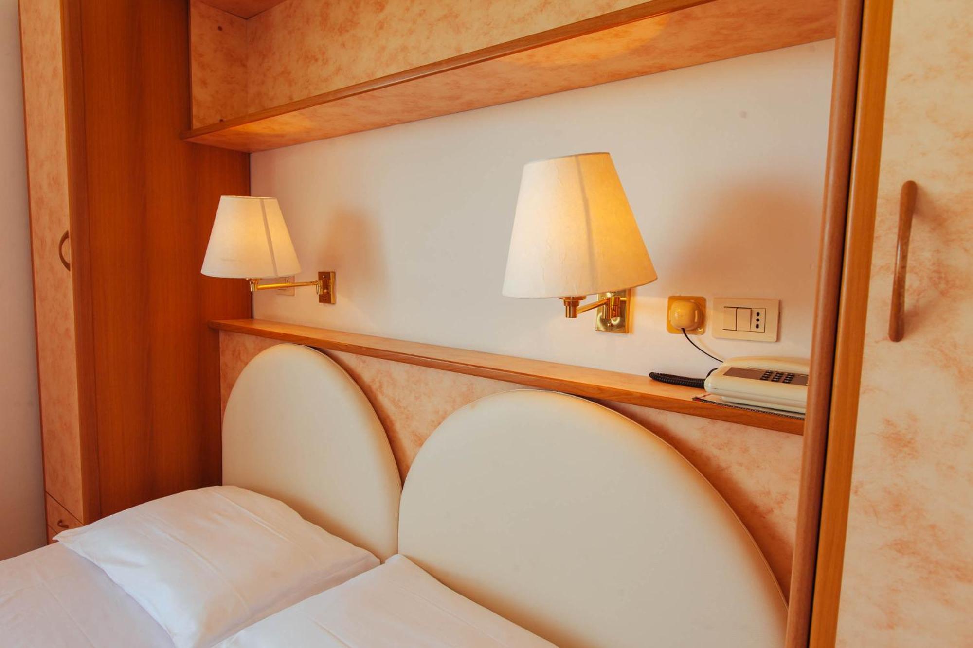 Hotel Perrozzi Vasto Cameră foto